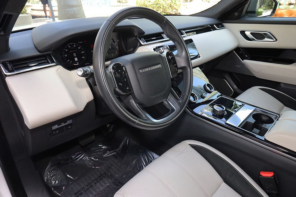 Used 2019 Land Rover Range Rover Velar R-Dynamic SE AWD/4WD image 40