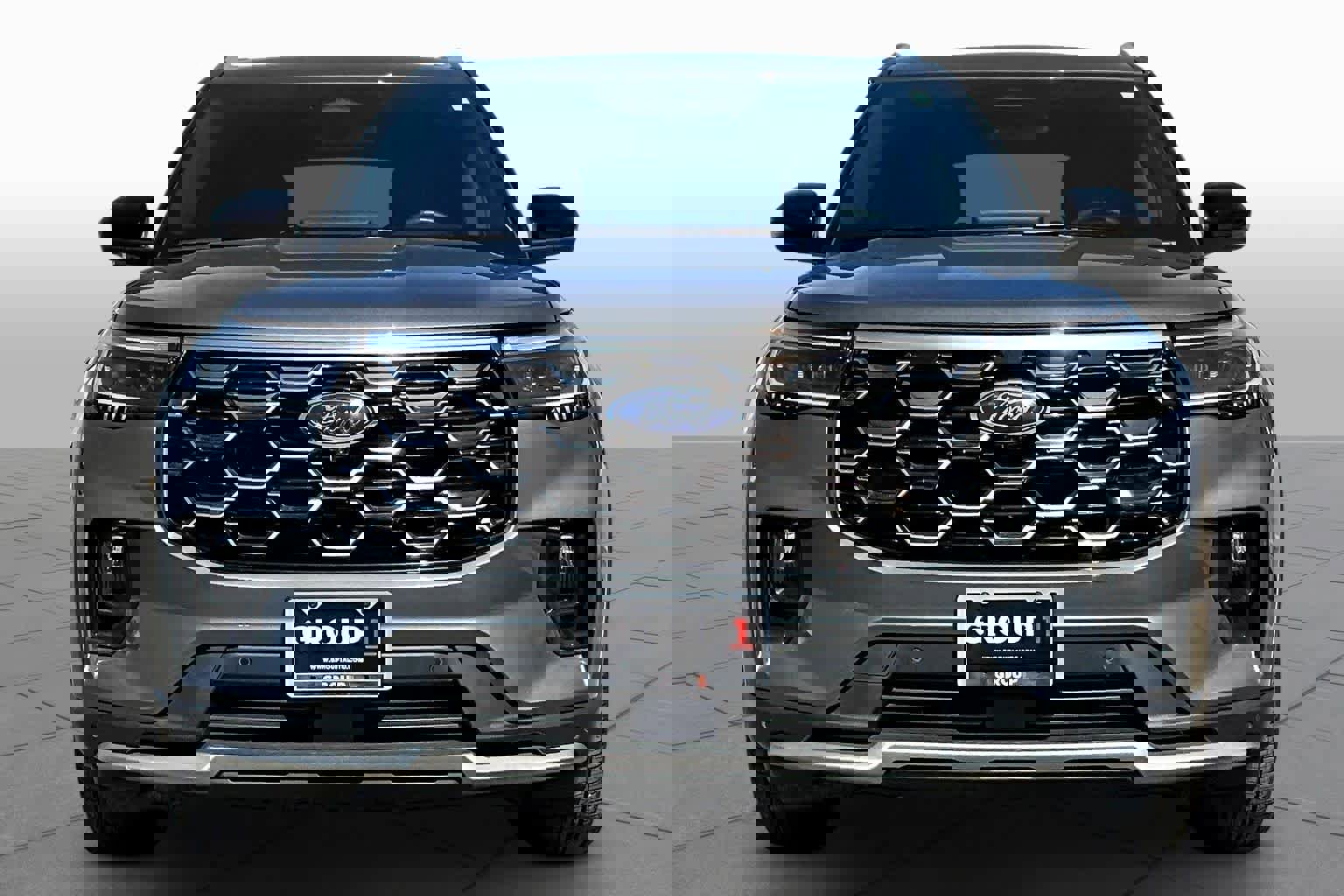 Used 2025 Ford Explorer Platinum w/ LUX Leather Package image 4