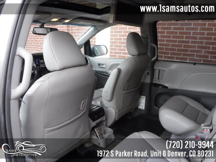 Used 2017 Toyota Sienna XLE Premium image 13