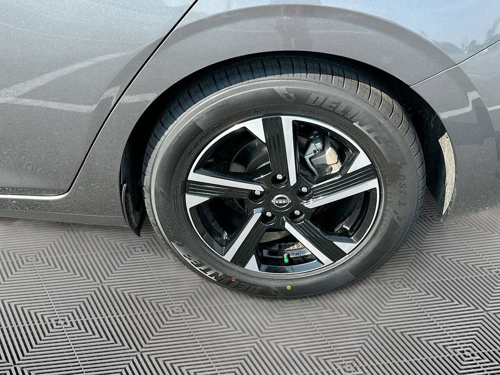 Used 2025 Nissan Sentra SV FWD image 35