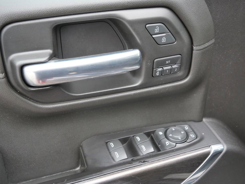 Used 2019 Chevrolet Silverado 1500 LTZ image 17