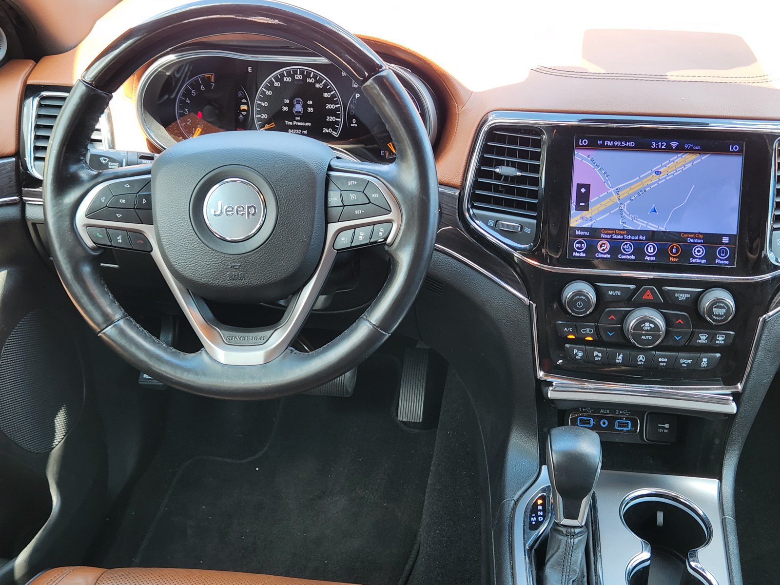 Used 2020 Jeep Grand Cherokee Overland RWD image 10