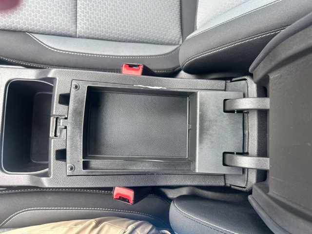 Used 2018 Ford Escape SE FWD image 35