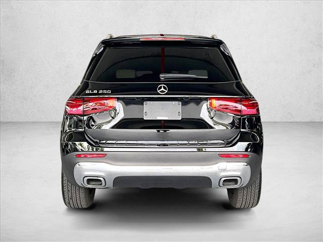 Used 2026 Mercedes-Benz GLB 250 image 4