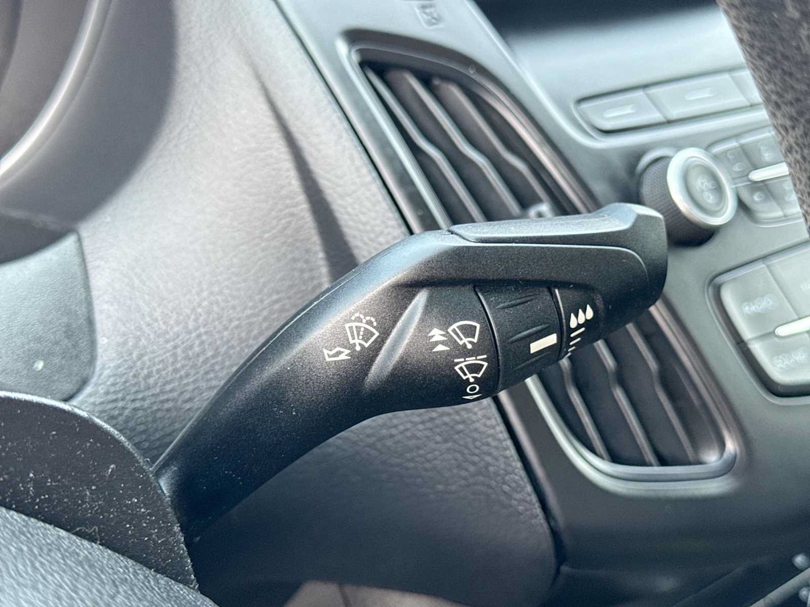Used 2018 Ford Focus S FWD image 24
