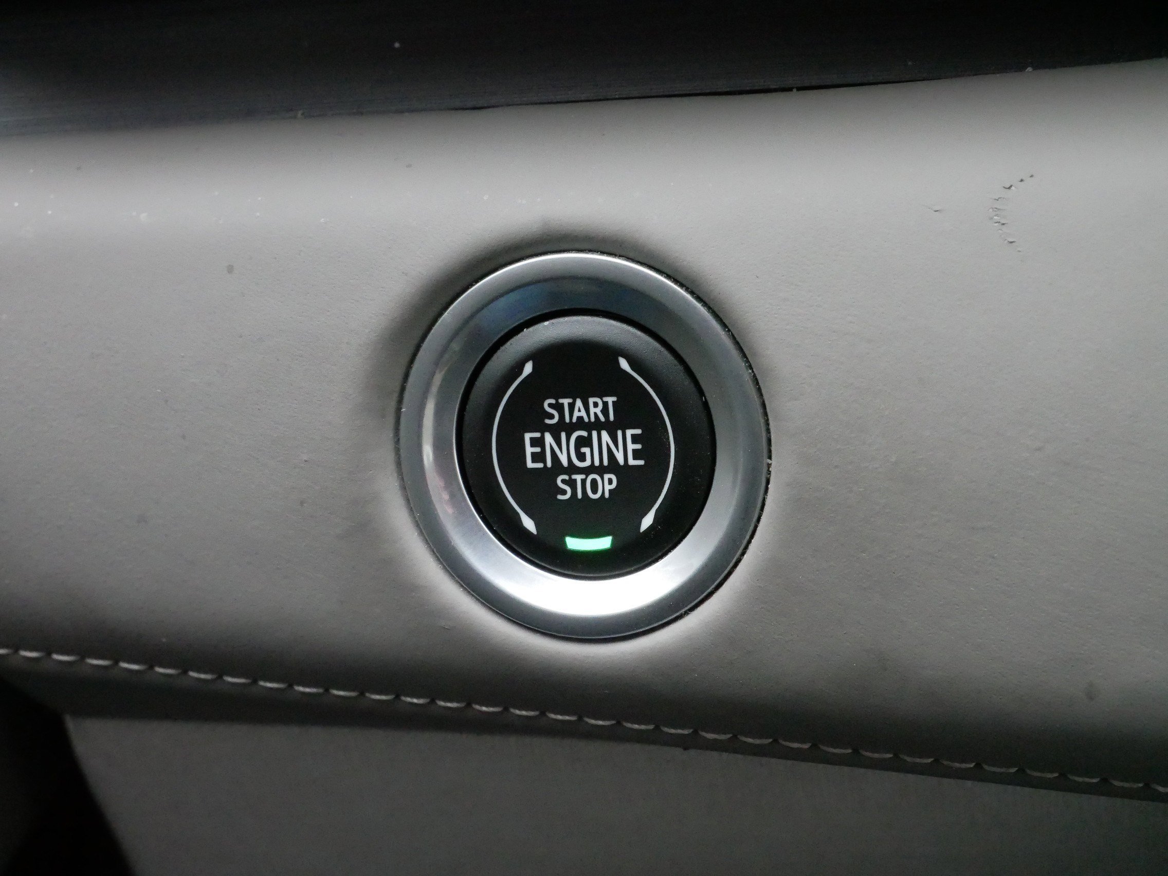 Certified 2023 Cadillac Escalade ESV Sport Platinum image 29