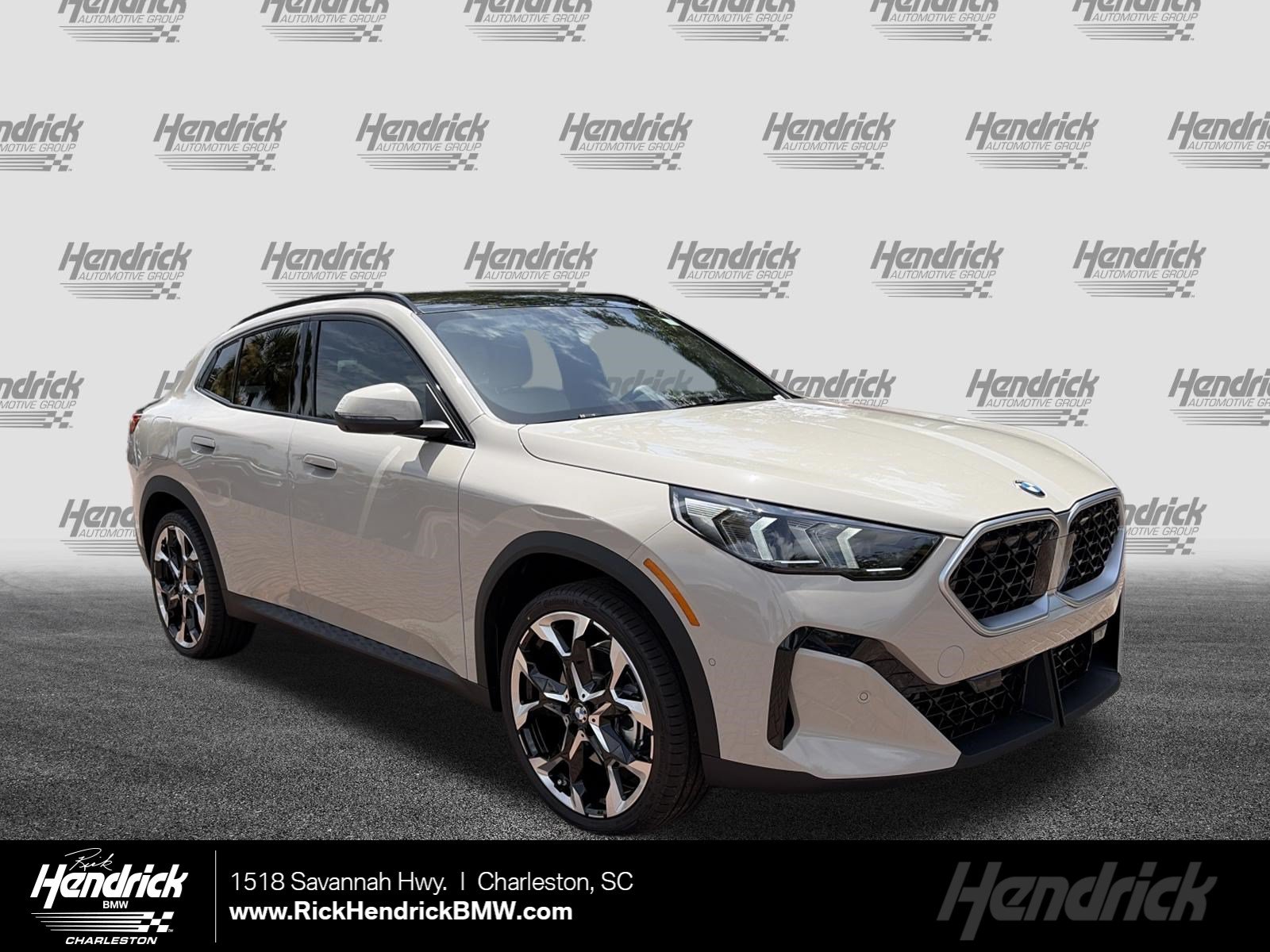 New 2026 BMW X2 xDrive28i w/ Technology Package AWD/4WD image 1