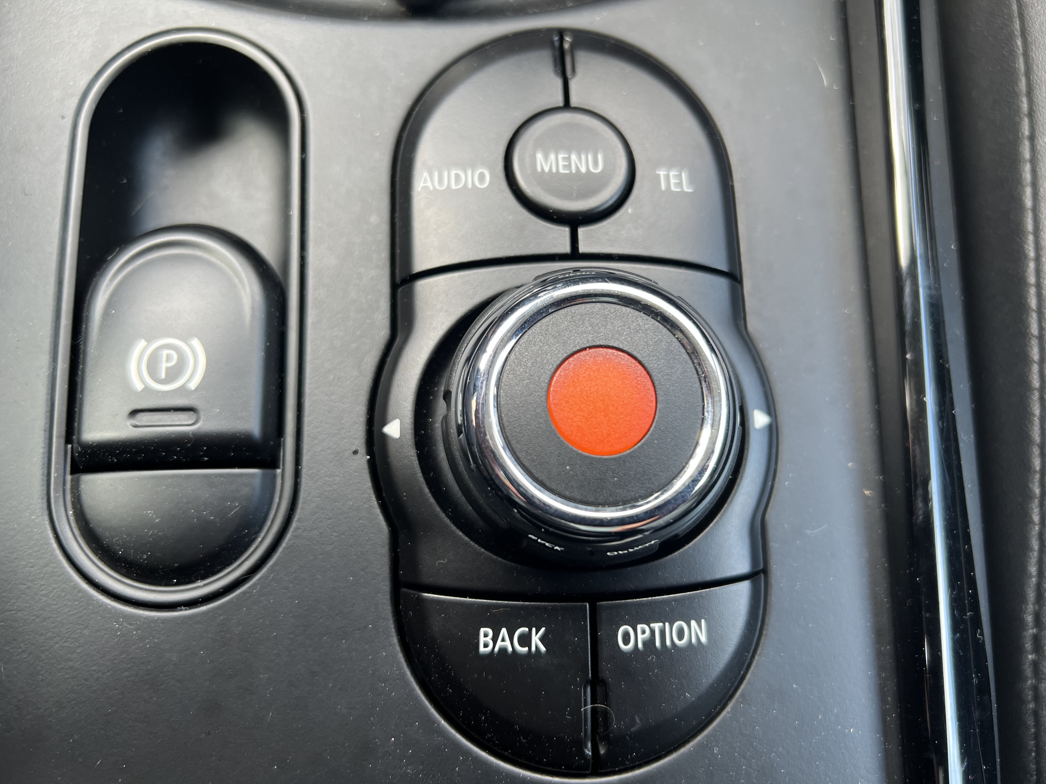 Used 2016 MINI Cooper Clubman FWD image 40