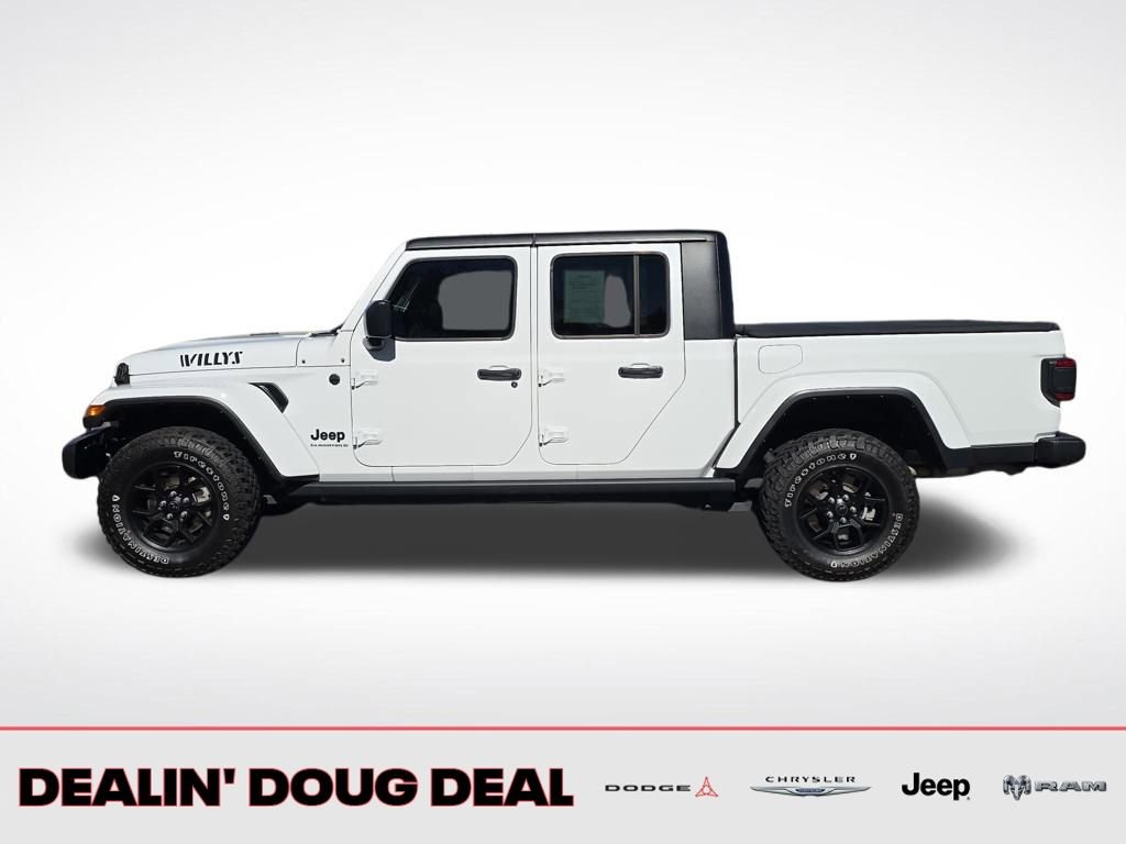 Used 2024 Jeep Gladiator Sport image 3