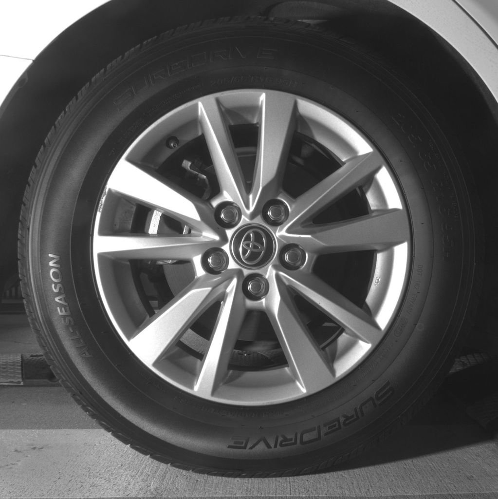 Used 2025 Toyota Camry LE FWD image 12