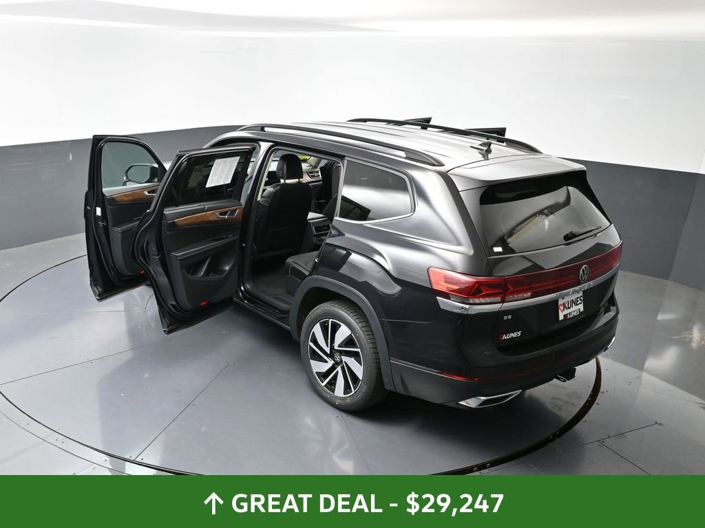 Used 2024 Volkswagen Atlas SE image 59
