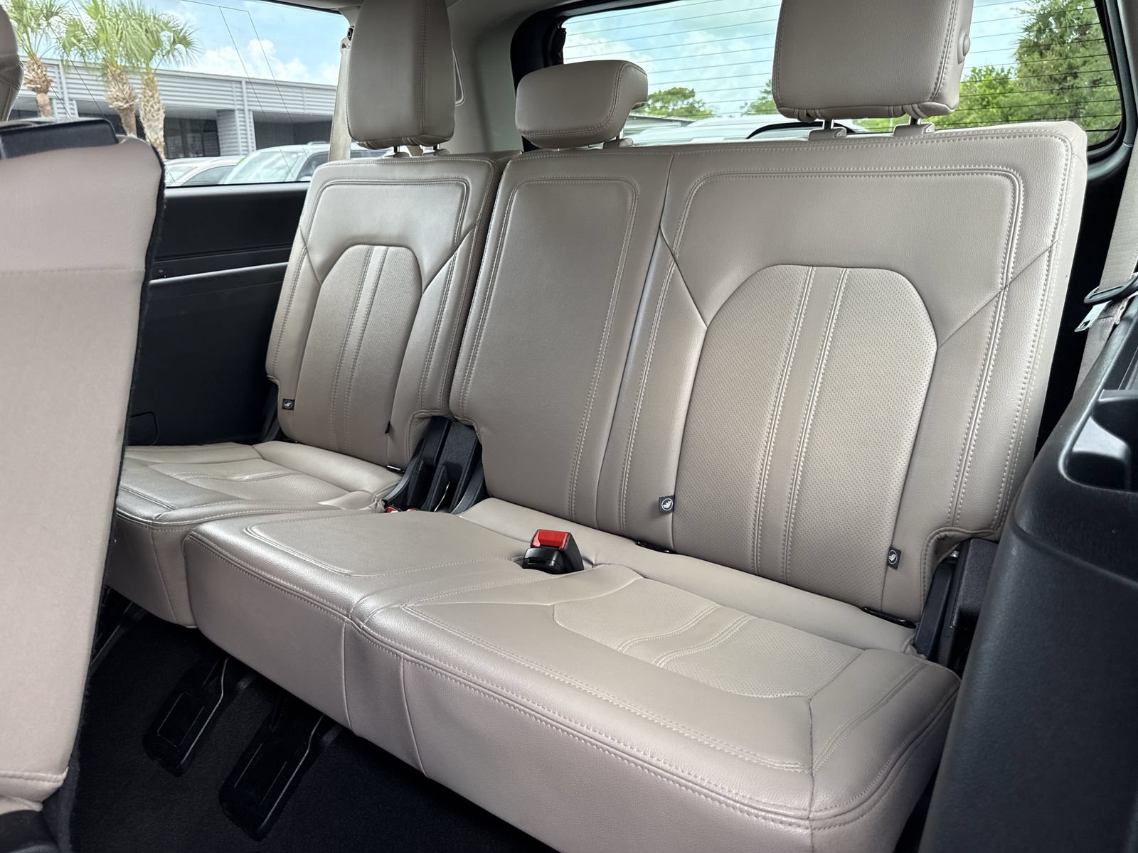 Certified 2024 Ford Expedition Max Limited RWD image 23