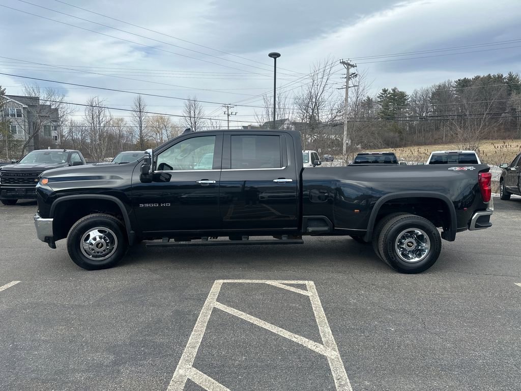 Used 2023 Chevrolet Silverado 3500 LTZ w/ LTZ Plus Package image 2