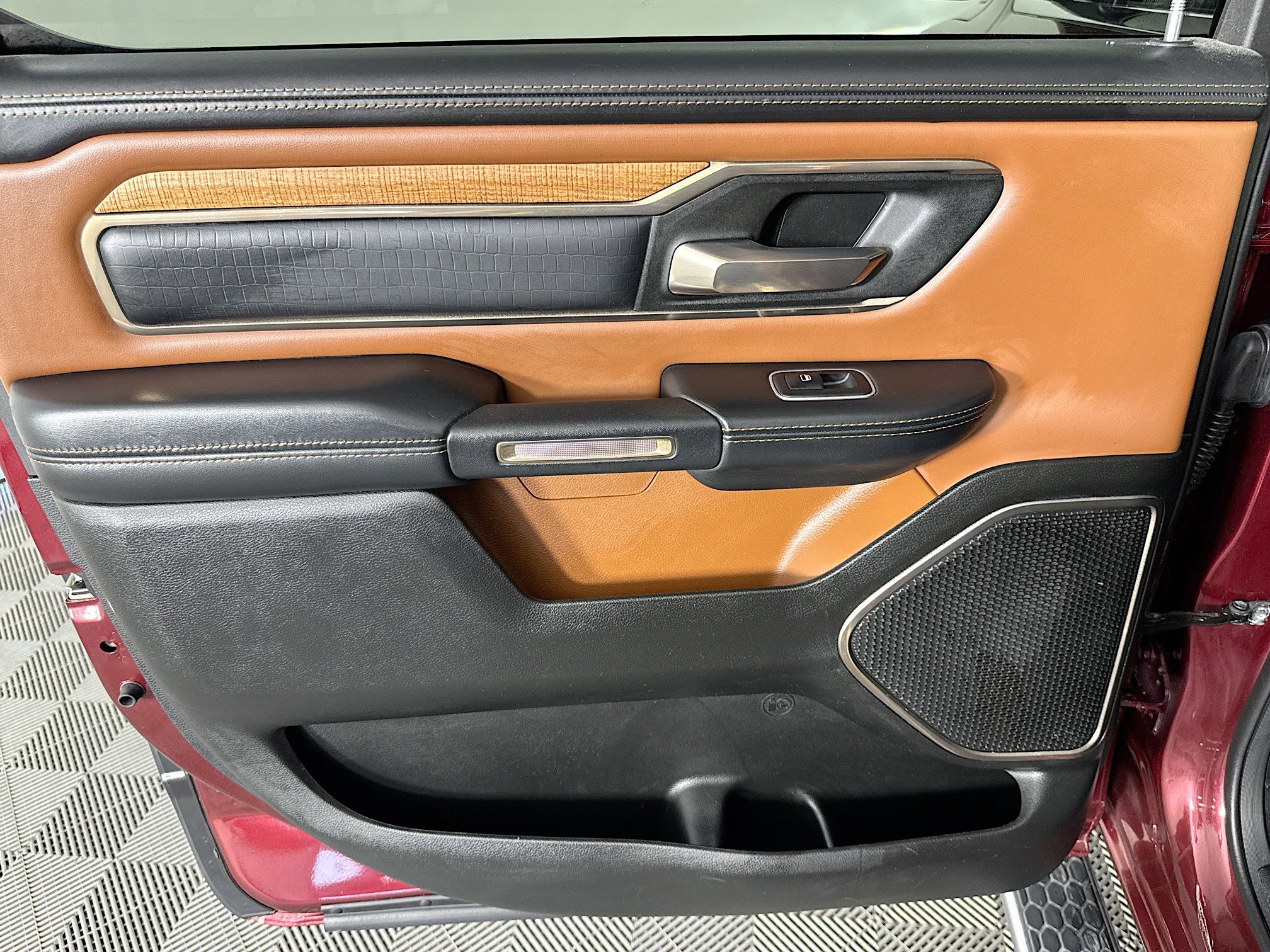 Used 2022 RAM 1500 Limited w/ Body Color Bumper Group AWD/4WD image 25