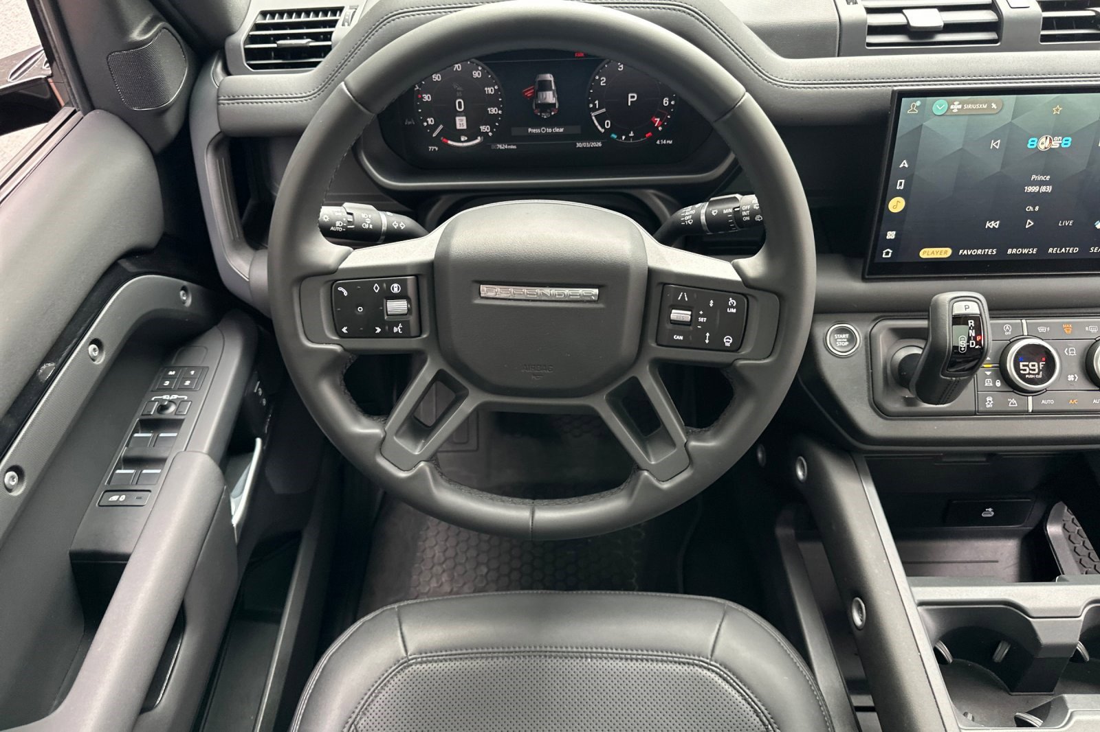 Used 2025 Land Rover Defender 110 S image 28