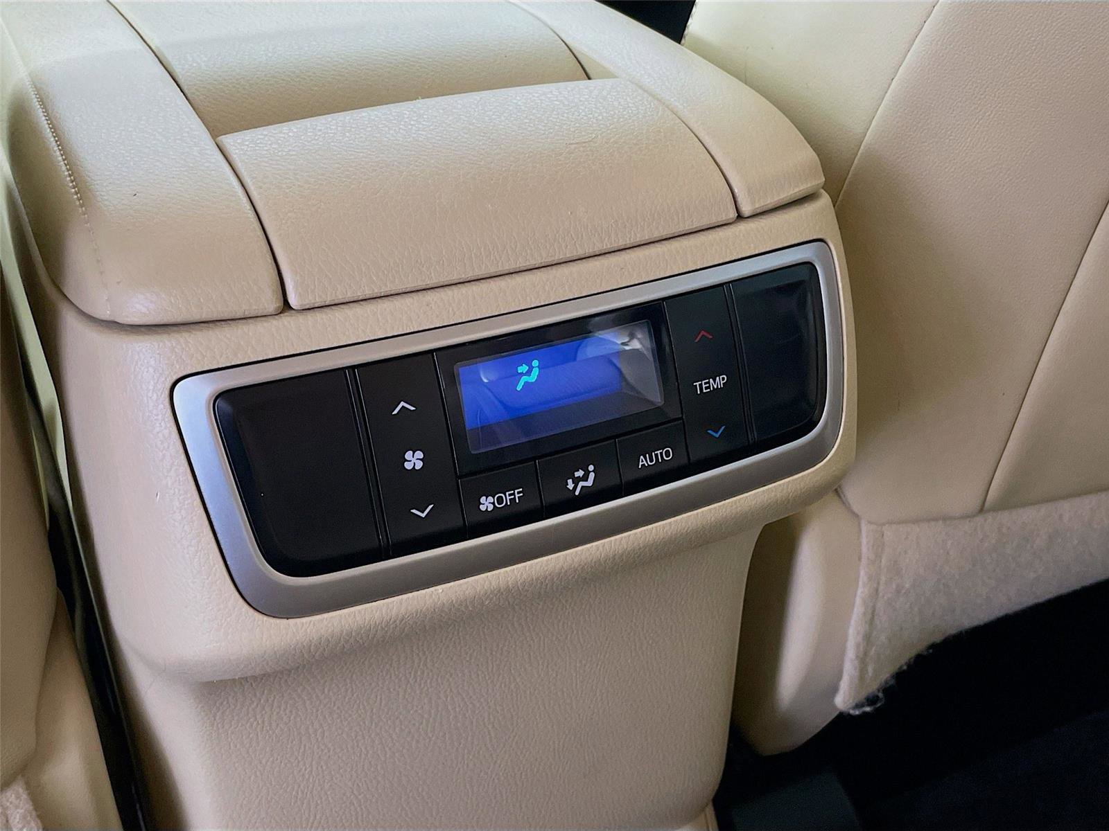 Used 2016 Toyota Highlander Plus image 26