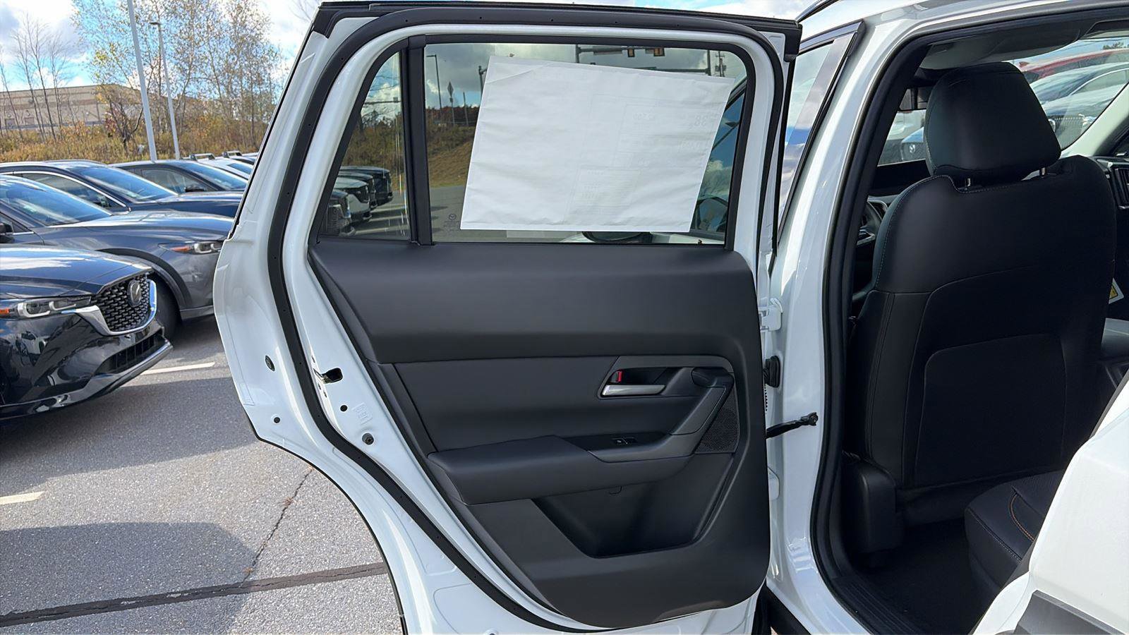 New 2025 MAZDA CX-50 AWD 2.5 Hybrid w/ Weather Package image 24