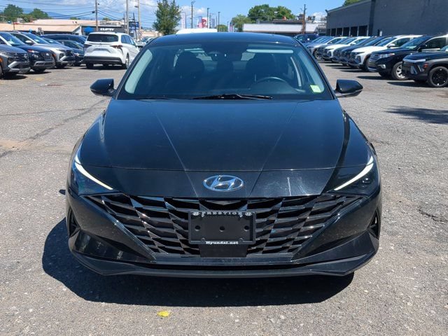 Certified 2023 Hyundai Elantra Limited FWD image 9
