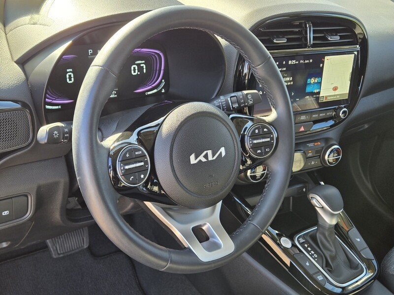Certified 2025 Kia Soul EX FWD image 19