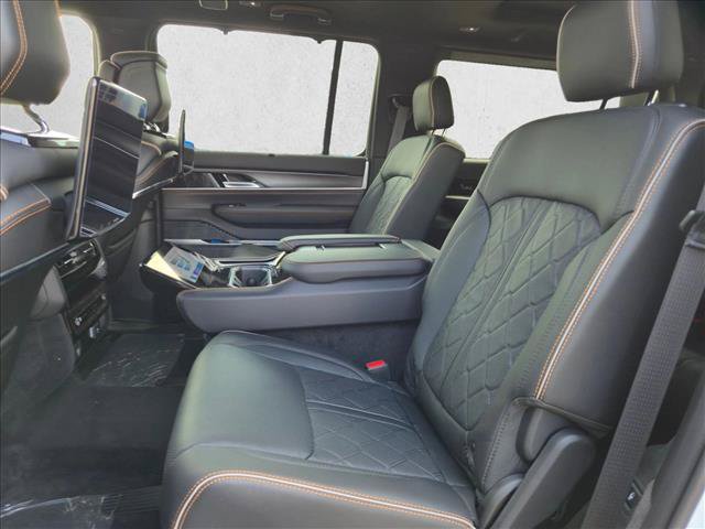 New 2026 Jeep Grand Wagoneer Summit AWD/4WD image 16