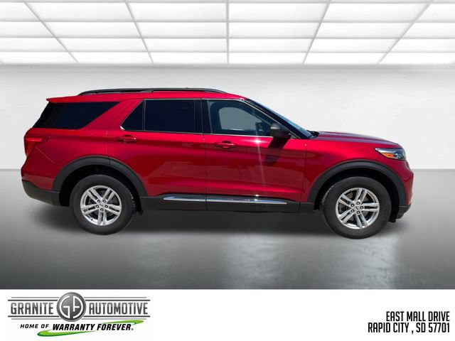 Used 2023 Ford Explorer XLT AWD/4WD image 7