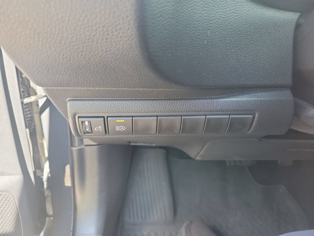 Used 2025 Toyota Corolla LE FWD image 24