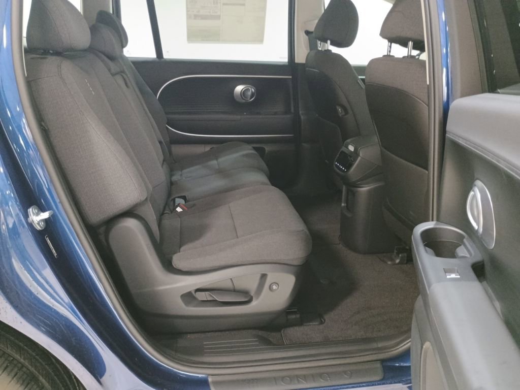 New 2026 Hyundai Ioniq 9 SE image 26