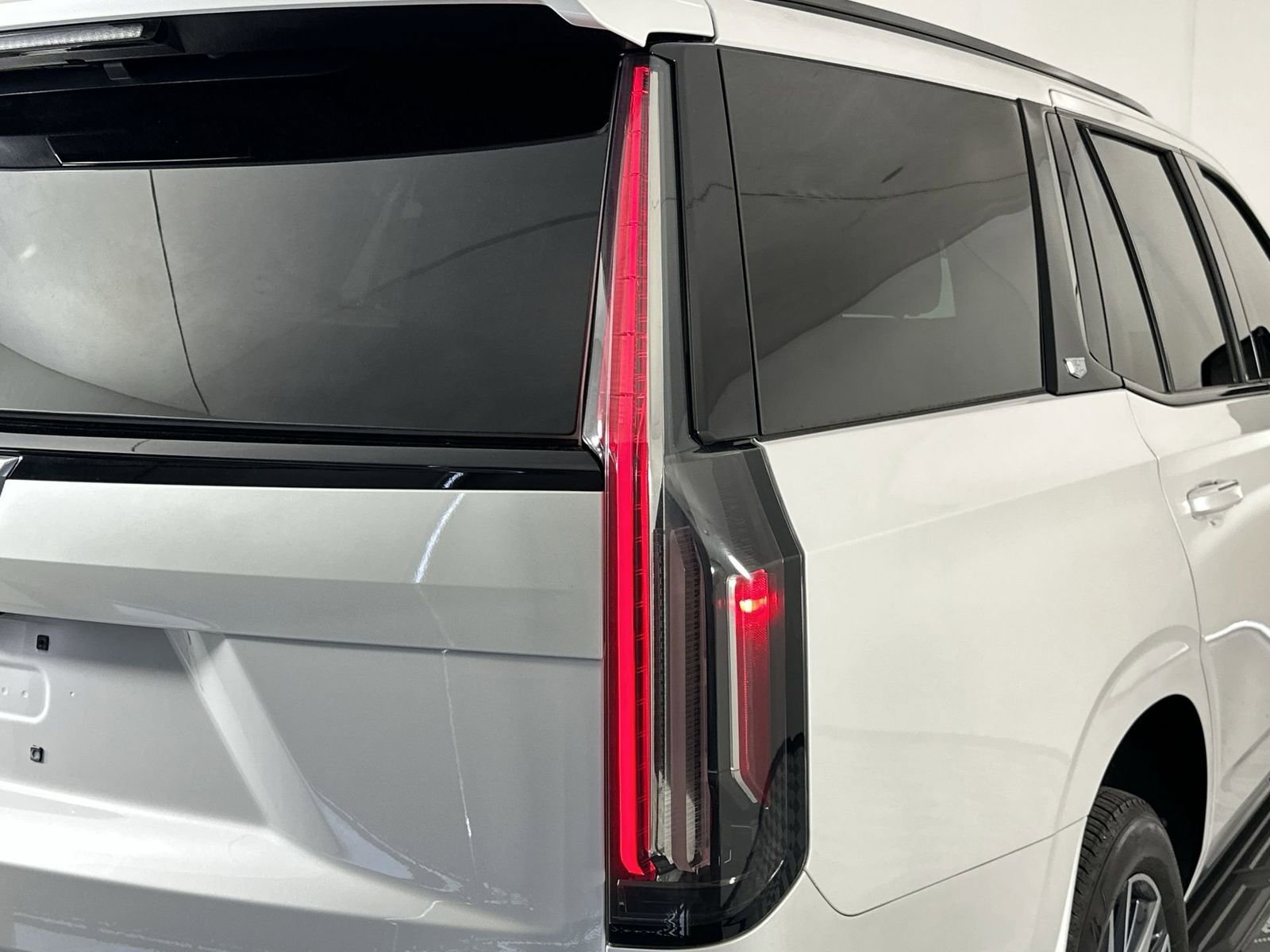 Used 2021 Cadillac Escalade Sport w/ Heavy-Duty Trailer Package AWD/4WD image 26