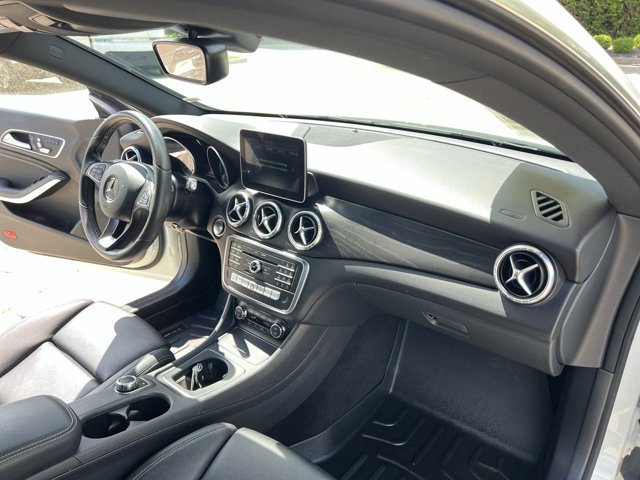 Used 2018 Mercedes-Benz CLA 250 4MATIC image 29