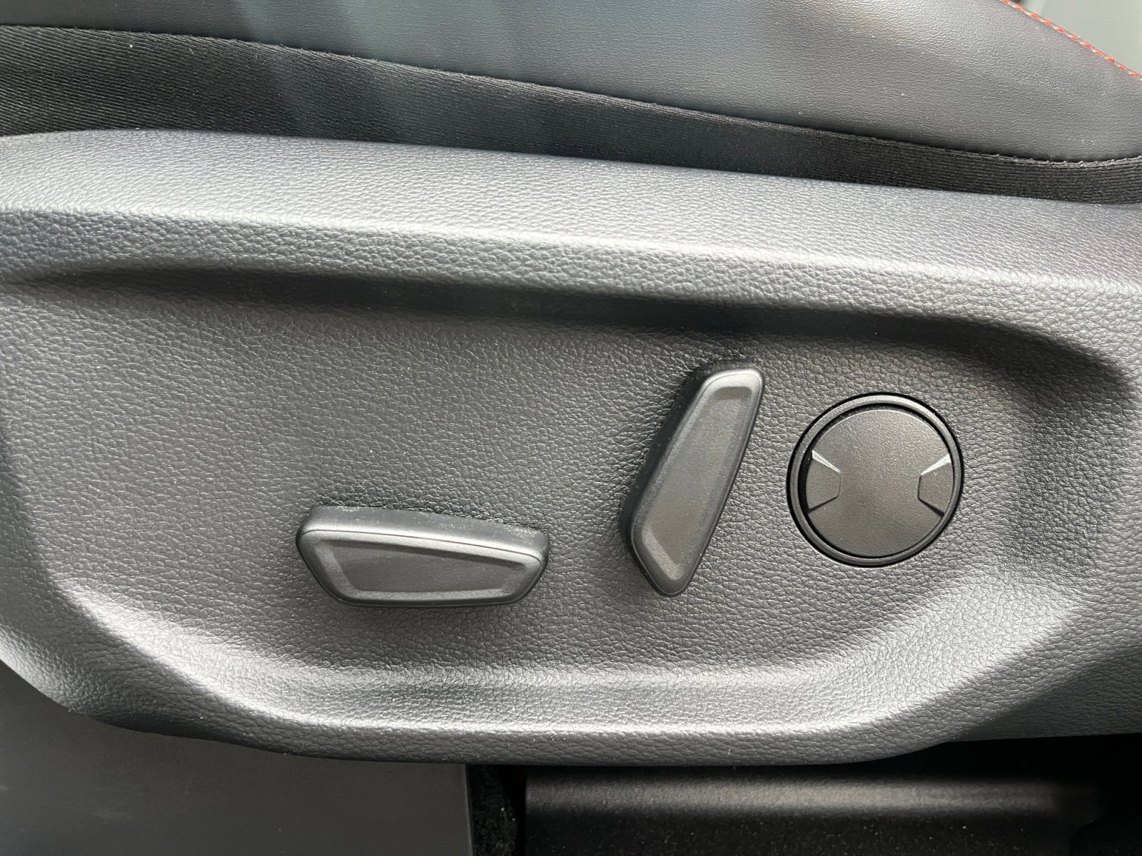 Used 2025 Ford Ranger Raptor image 13