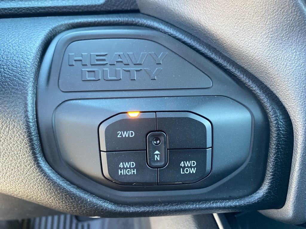 New 2026 RAM 2500 Big Horn AWD/4WD image 35