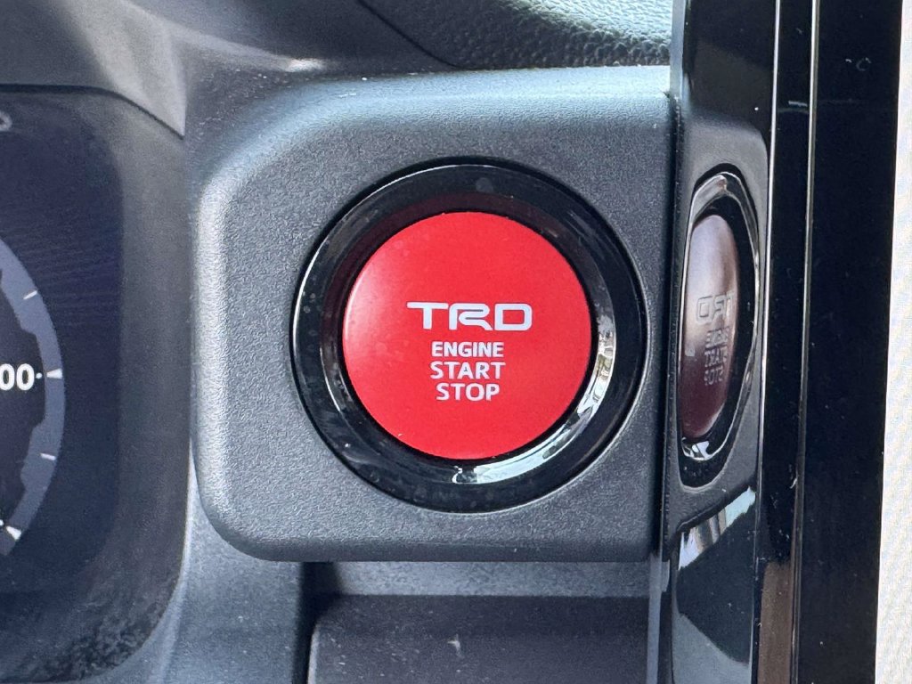 Used 2024 Toyota Tacoma TRD Off-Road w/ TRD Off Road Premium Package AWD/4WD image 9