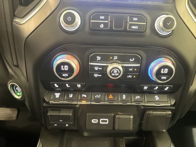 Certified 2020 GMC Sierra 3500 Denali w/ Denali Ultimate Package AWD/4WD image 17