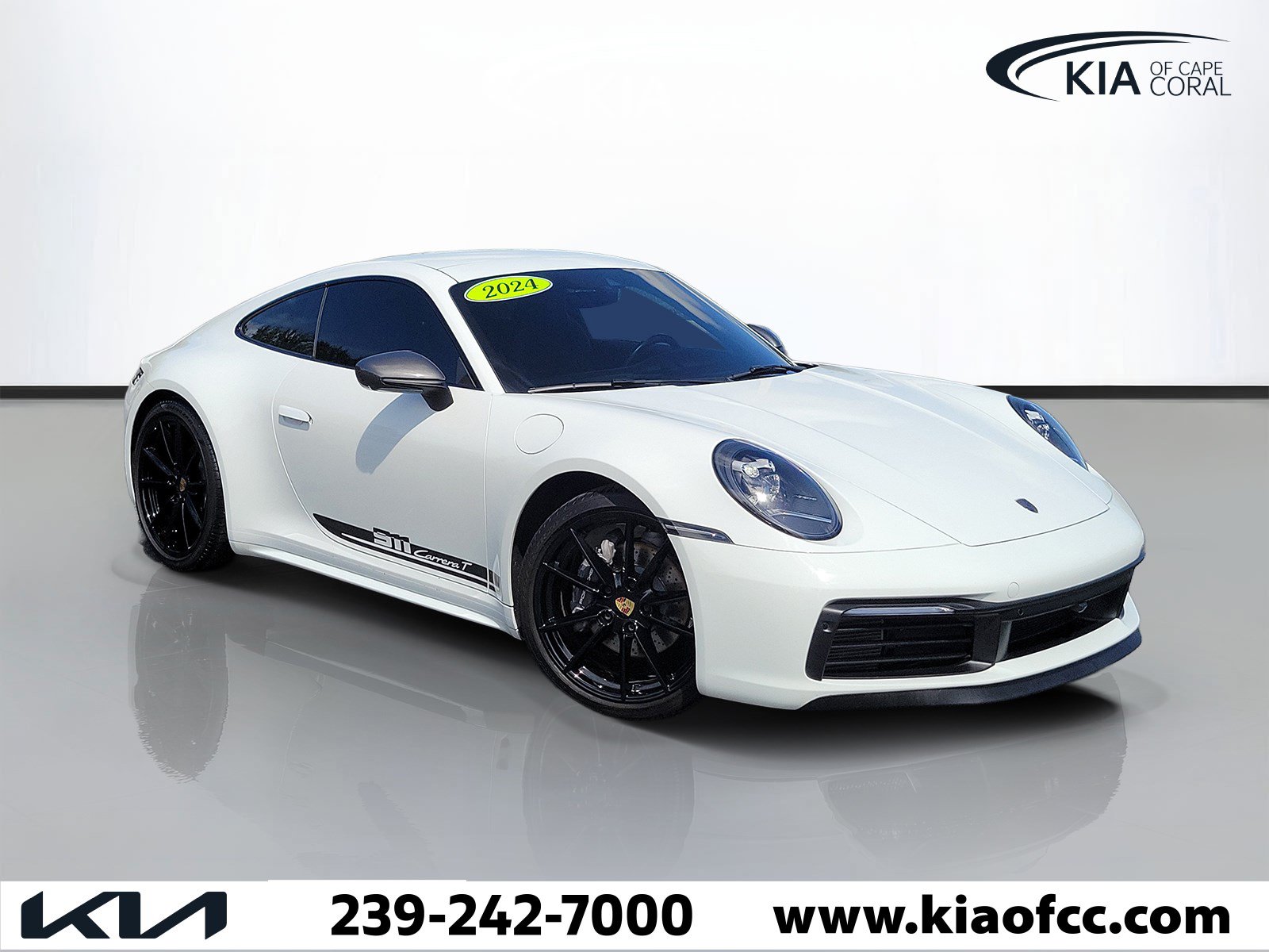 Used 2024 Porsche 911 Carrera RWD image 1