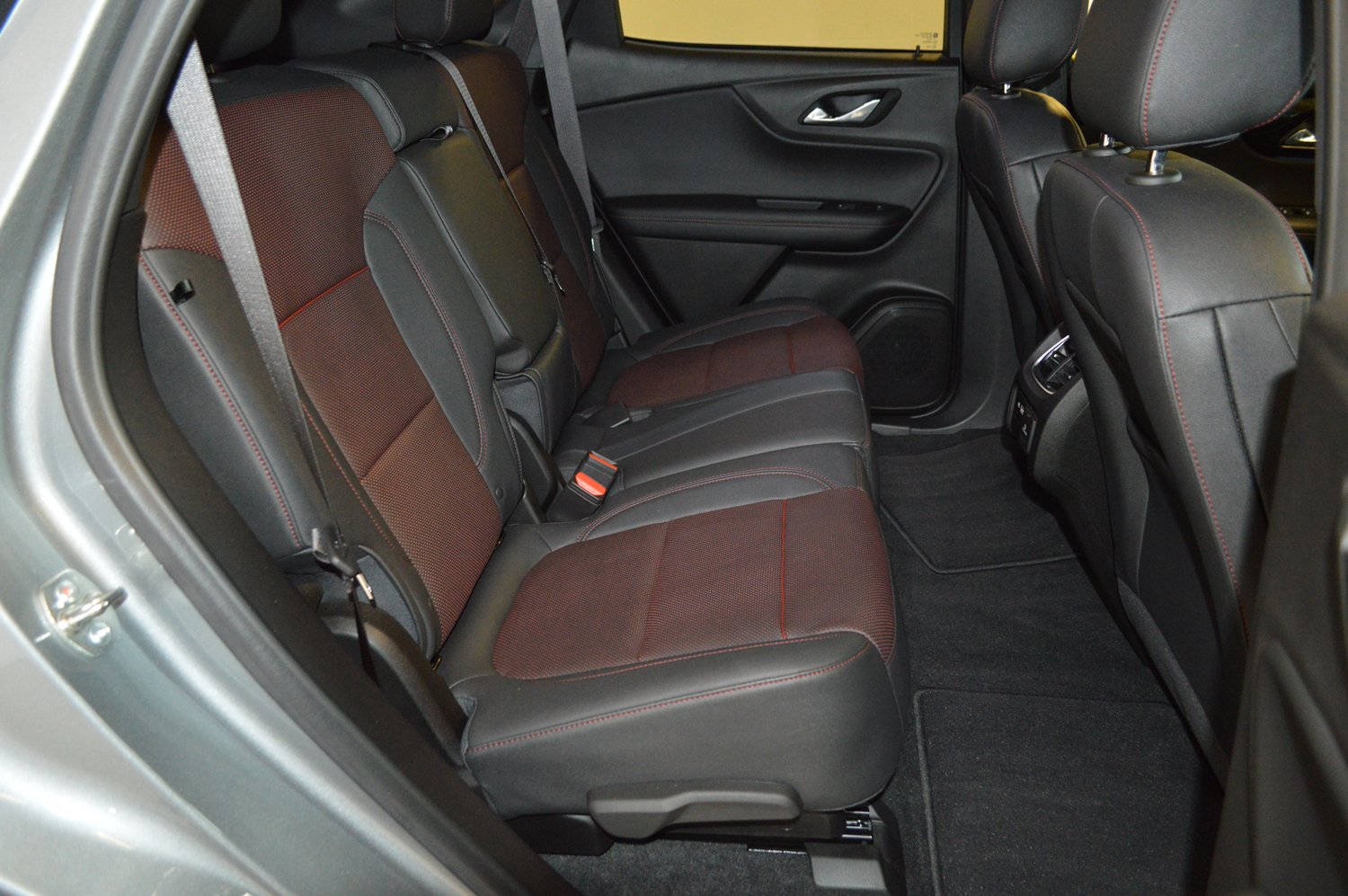 Used 2024 Chevrolet Blazer RS w/ Enhanced Convenience Package AWD/4WD image 12