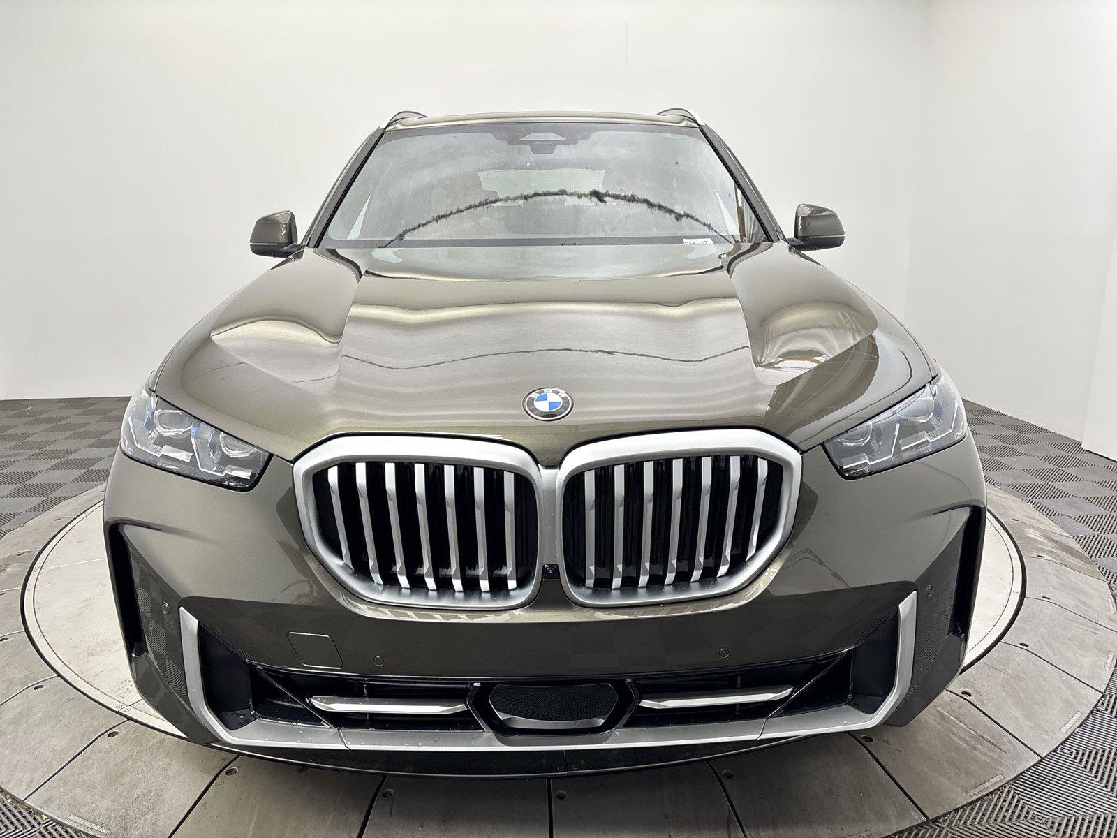 New 2026 BMW X5 xDrive40i w/ Climate Comfort Package AWD/4WD image 14