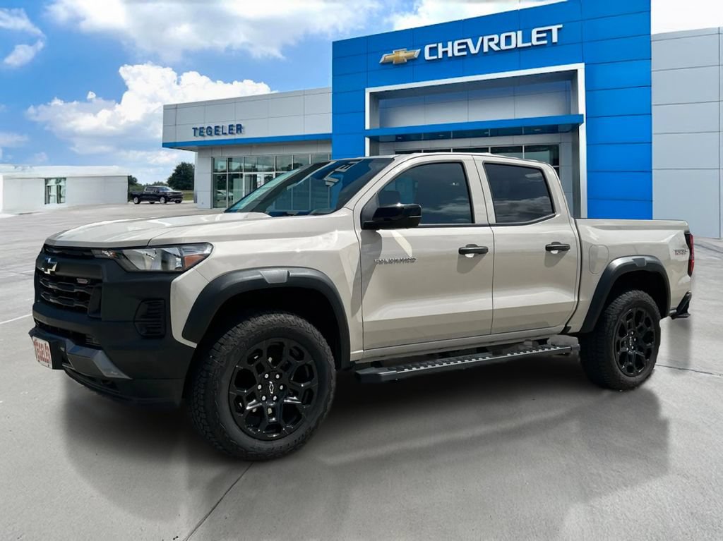 Used 2026 Chevrolet Colorado Trail Boss AWD/4WD image 1