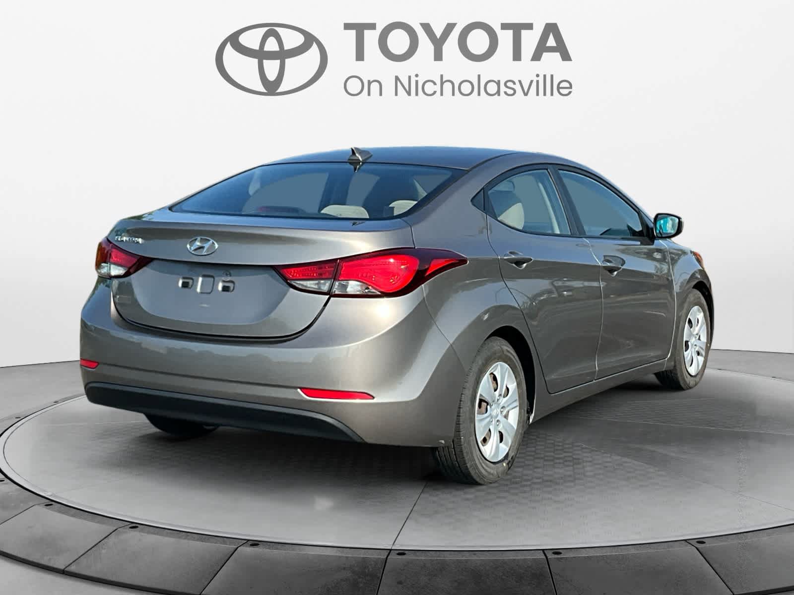 Used 2016 Hyundai Elantra SE FWD image 5
