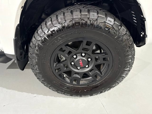 Used 2024 Toyota 4Runner TRD Off-Road Premium w/ Off Road Premium Plus Package AWD/4WD image 14