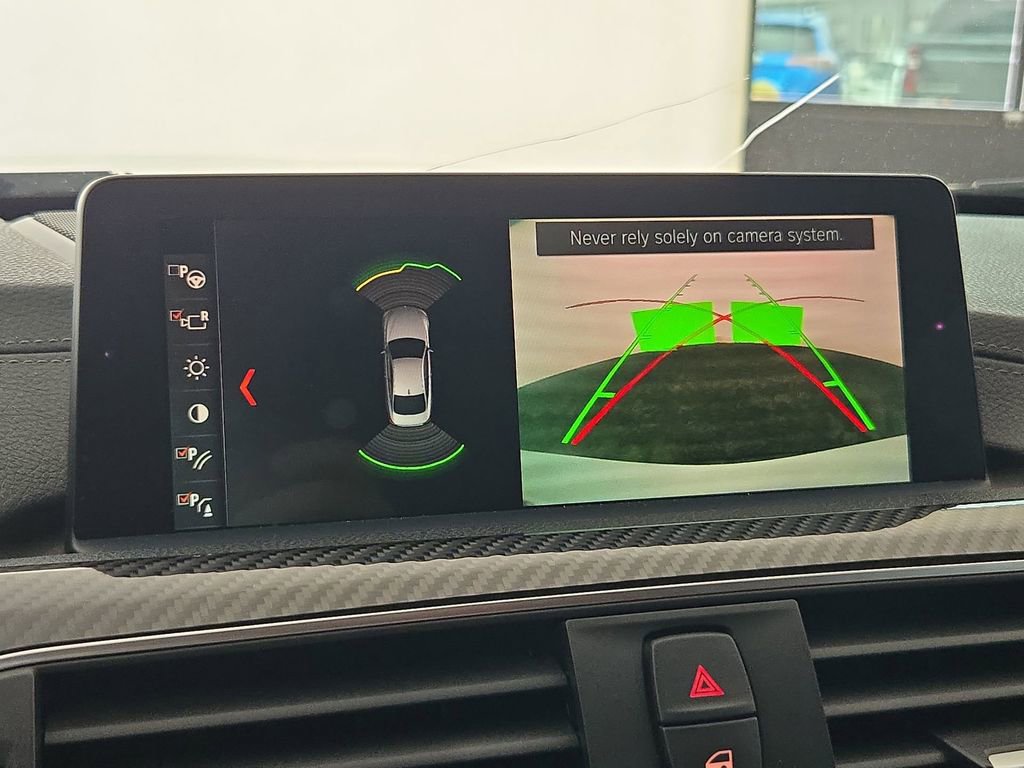 Used 2018 BMW M4 Coupe RWD image 21