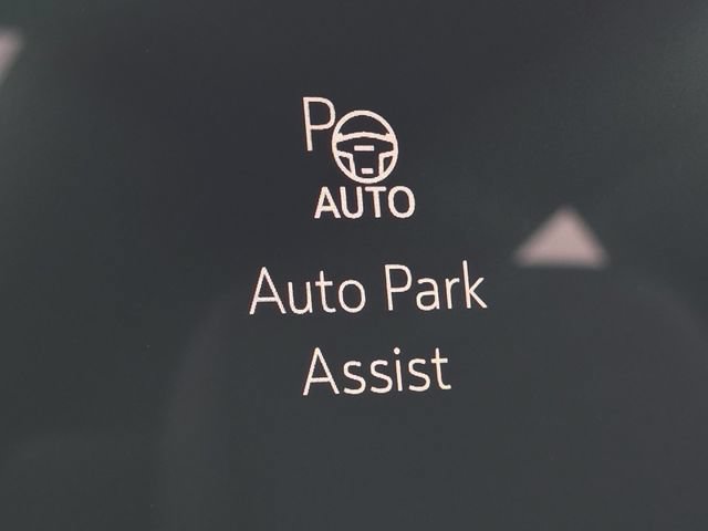 New 2026 GMC Yukon Denali w/ Denali Reserve Package AWD/4WD image 39