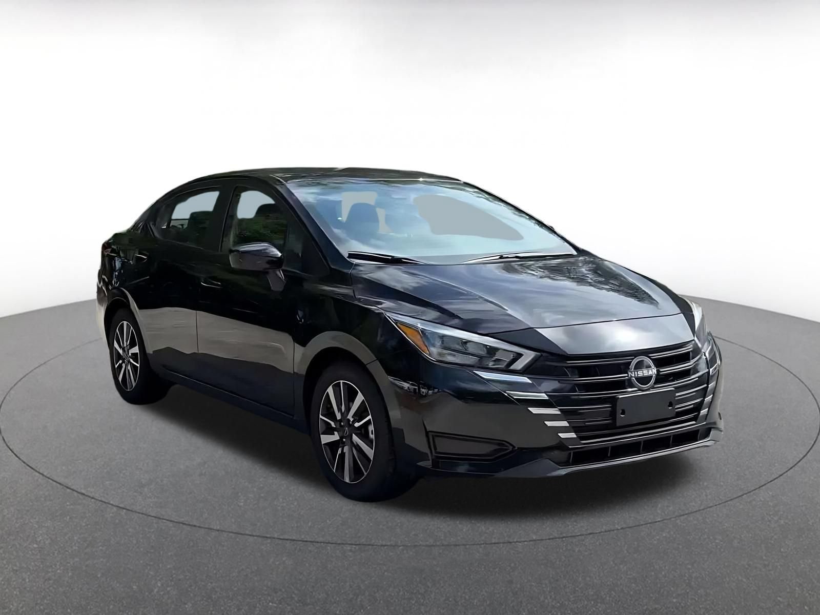 Used 2025 Nissan Versa SV FWD image 3