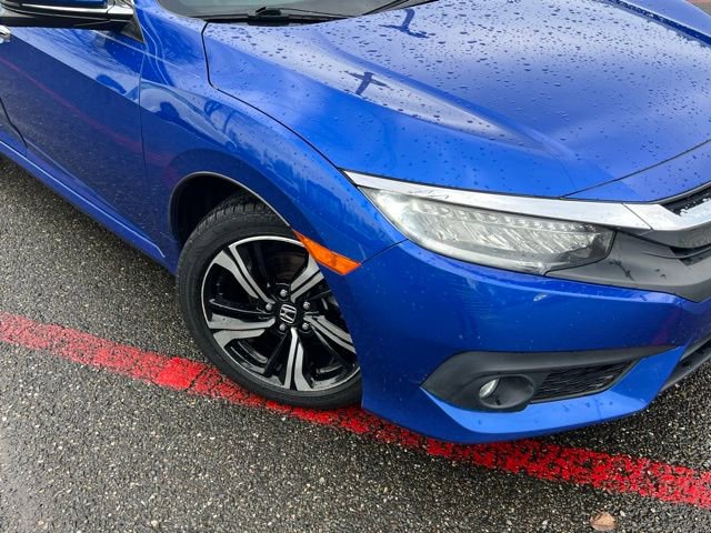 Used 2016 Honda Civic Touring image 2