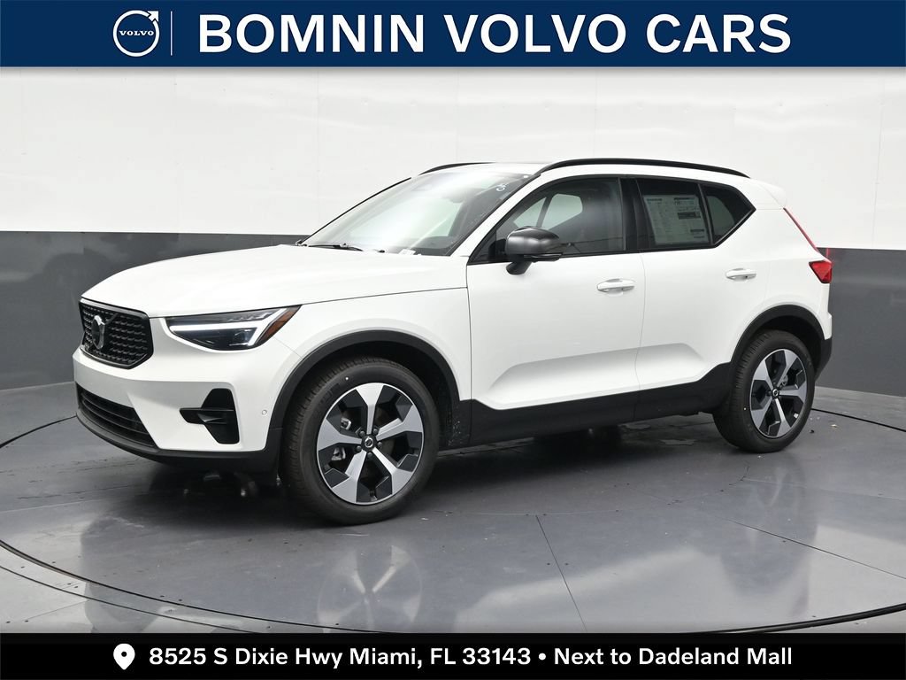 New 2026 Volvo XC40 B5 Plus w/ Climate Package AWD/4WD image 1
