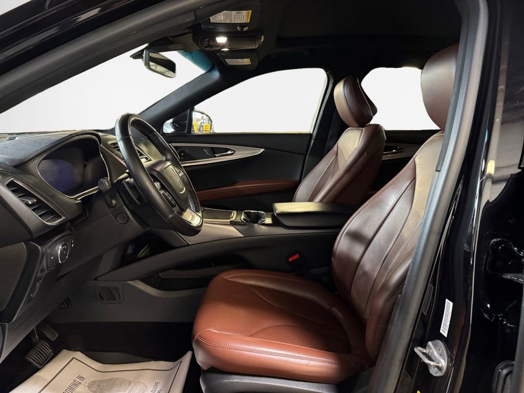 Used 2020 Lincoln Nautilus Reserve AWD/4WD image 12