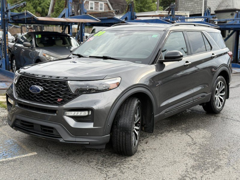 Used 2020 Ford Explorer ST w/ Premium Technology Package image 3