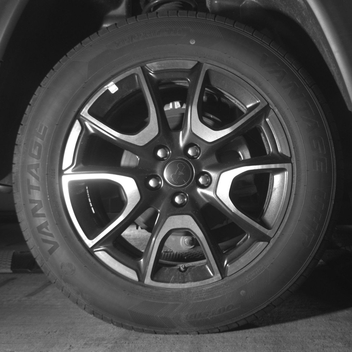 Used 2025 Jeep Compass Trailhawk image 15