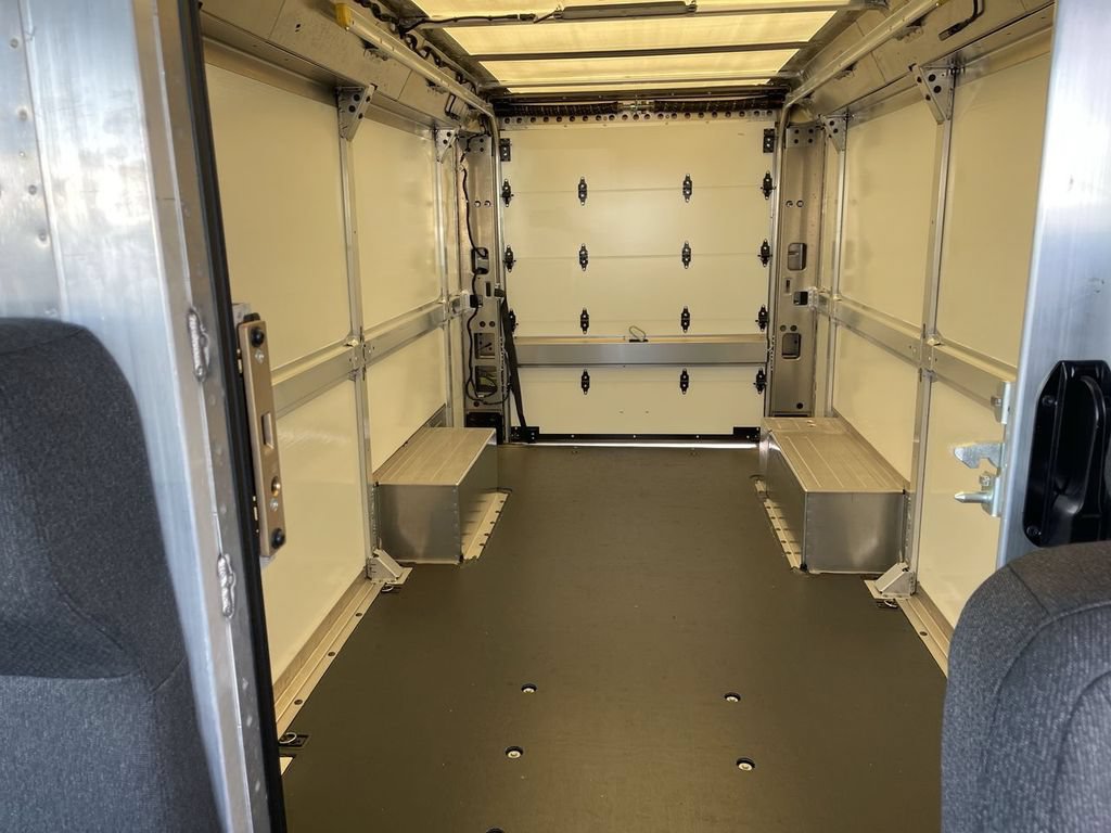 Used 2024 Chevrolet Brightdrop 600 w/ Battery Pack, Max Range AWD/4WD image 14