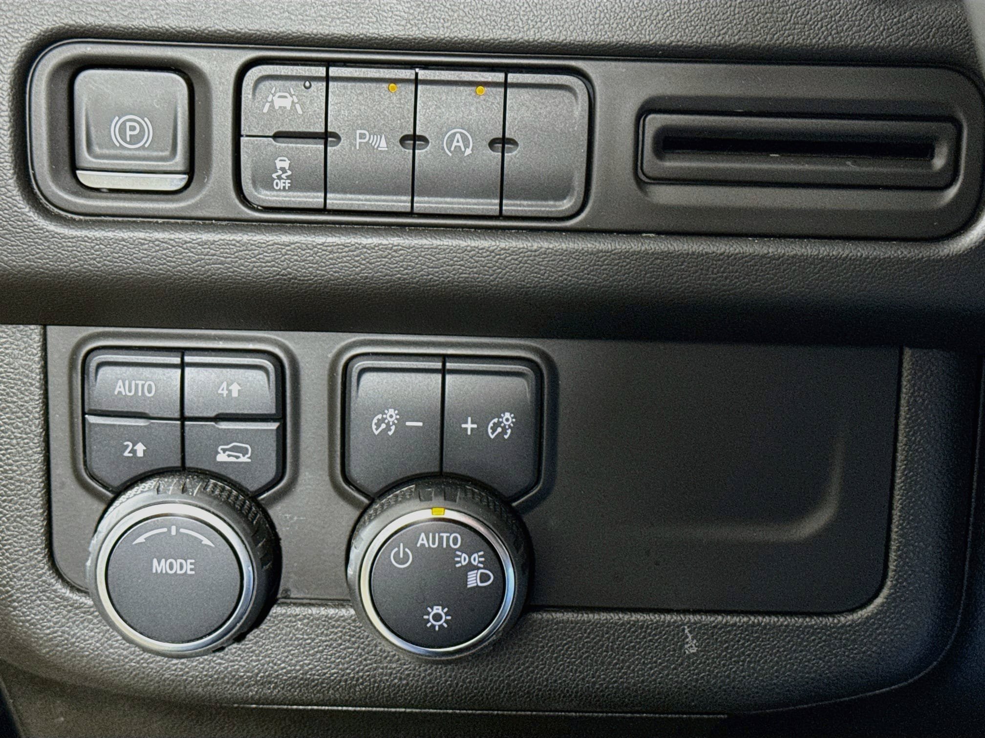 Used 2023 Chevrolet Suburban LS AWD/4WD image 11