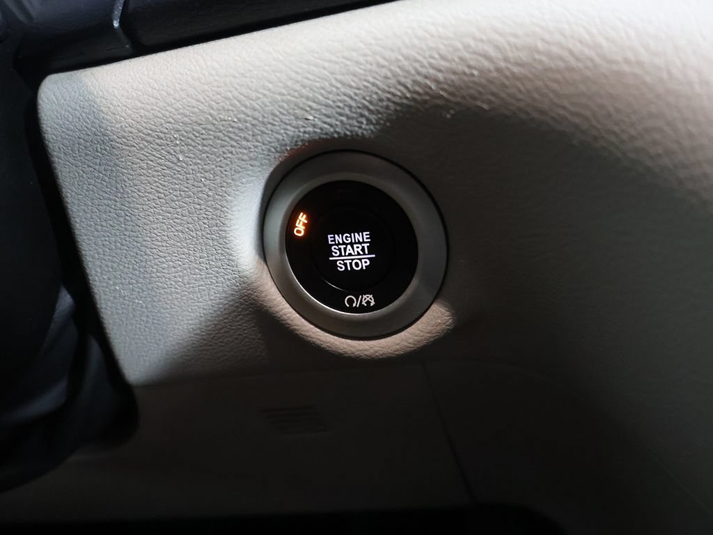 Used 2024 Chrysler Pacifica Touring-L FWD image 40